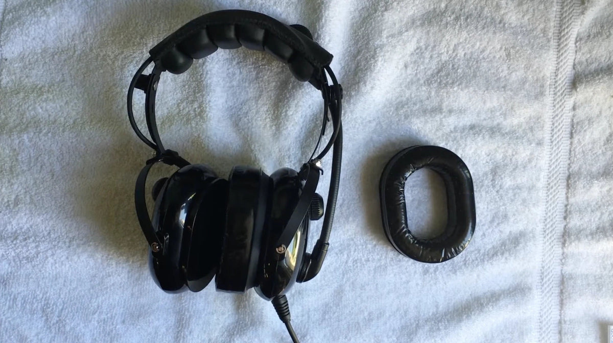 <strong>Instruction: Gel Ear Seal Installation</strong>
